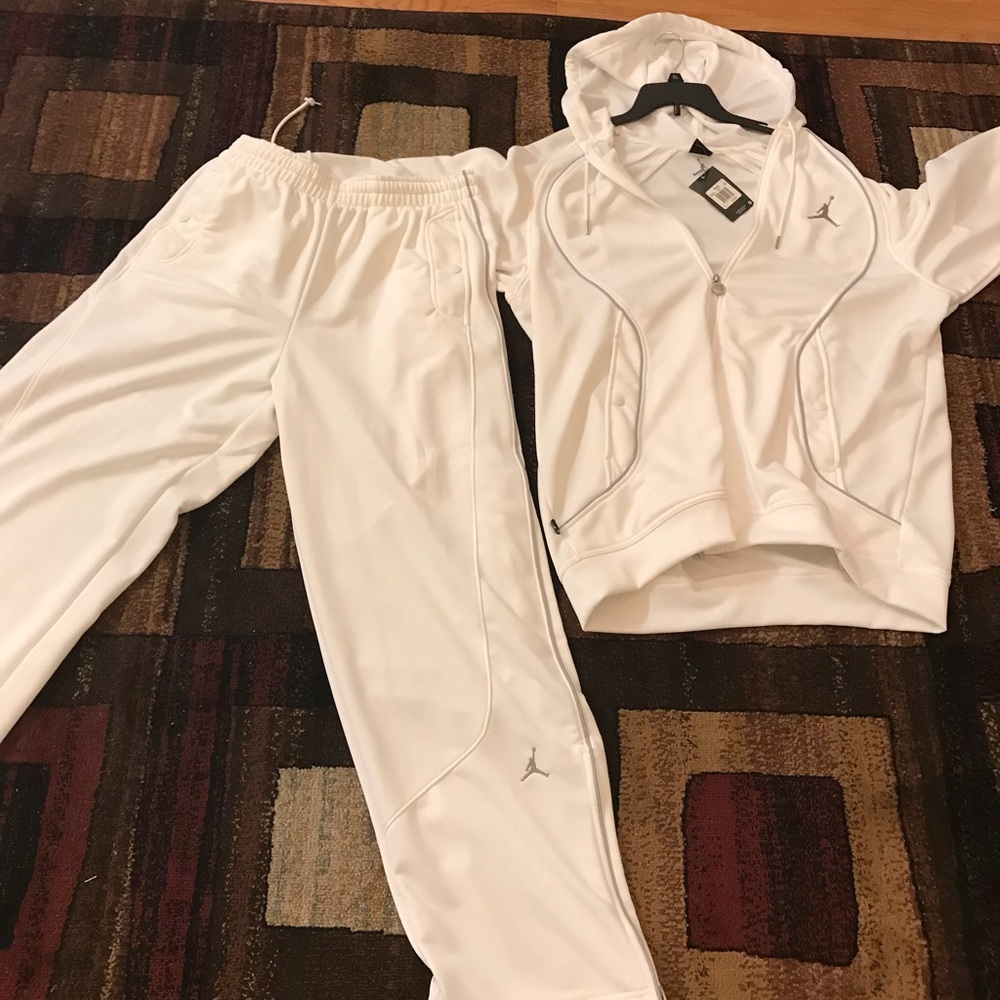 Never Worn white/silver Jordan Jogging Suit